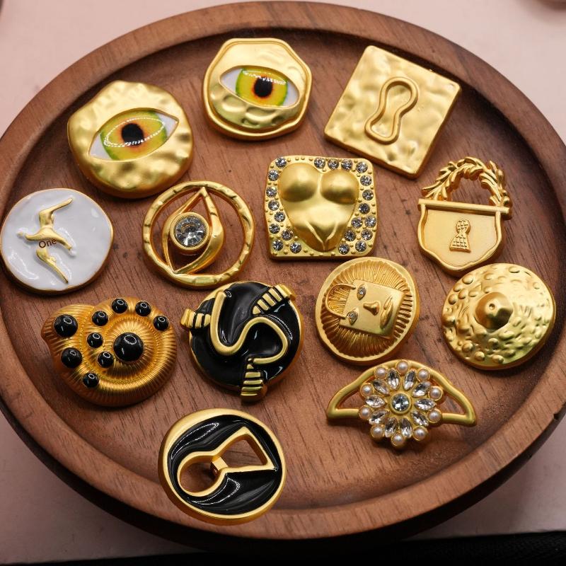 Vintage Collectible Buttons - Kancing Logam Vintage Artistik Berbentuk Hati