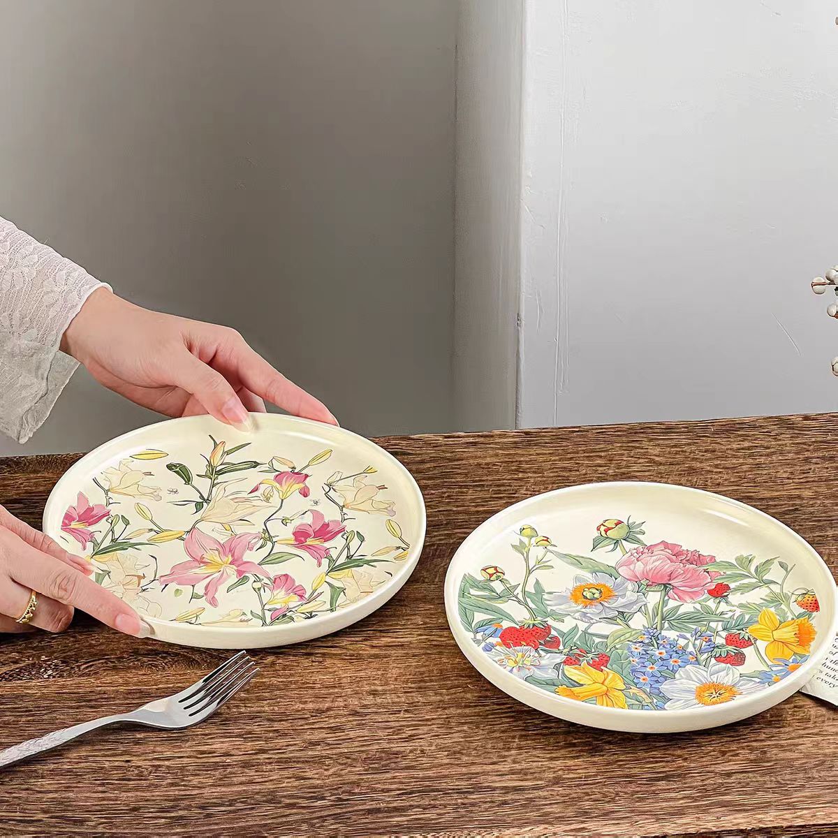 Piring Keramik Bunga Romantis  - Vintage Collectible Dishes ulasan dan harga