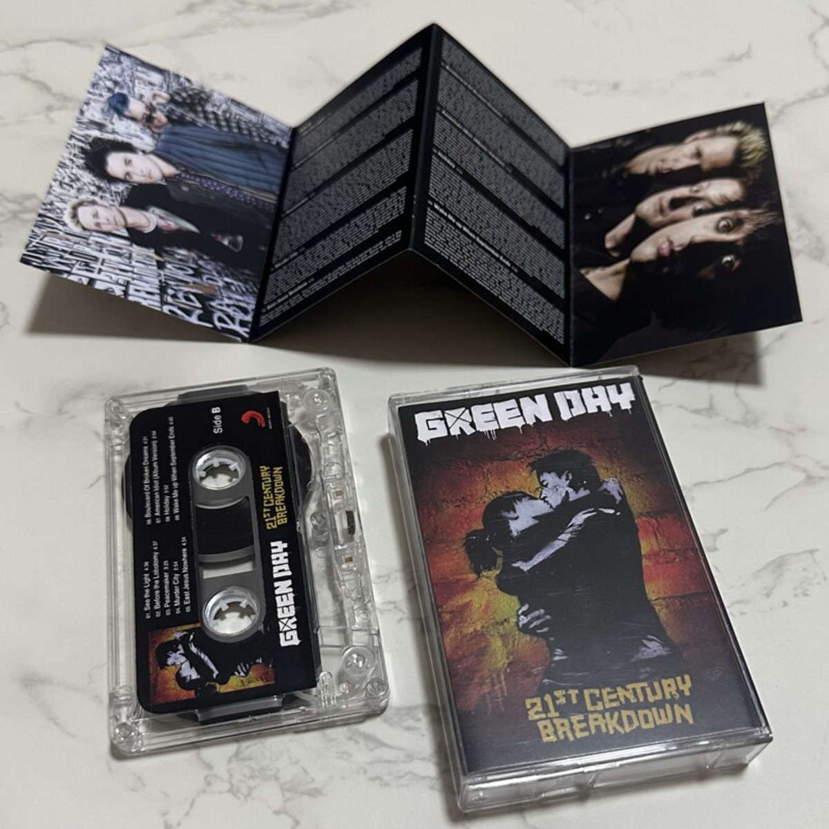 Green Day 21st Century Breakdo - Vintage Collectible & Vintage Dolls ulasan dan harga