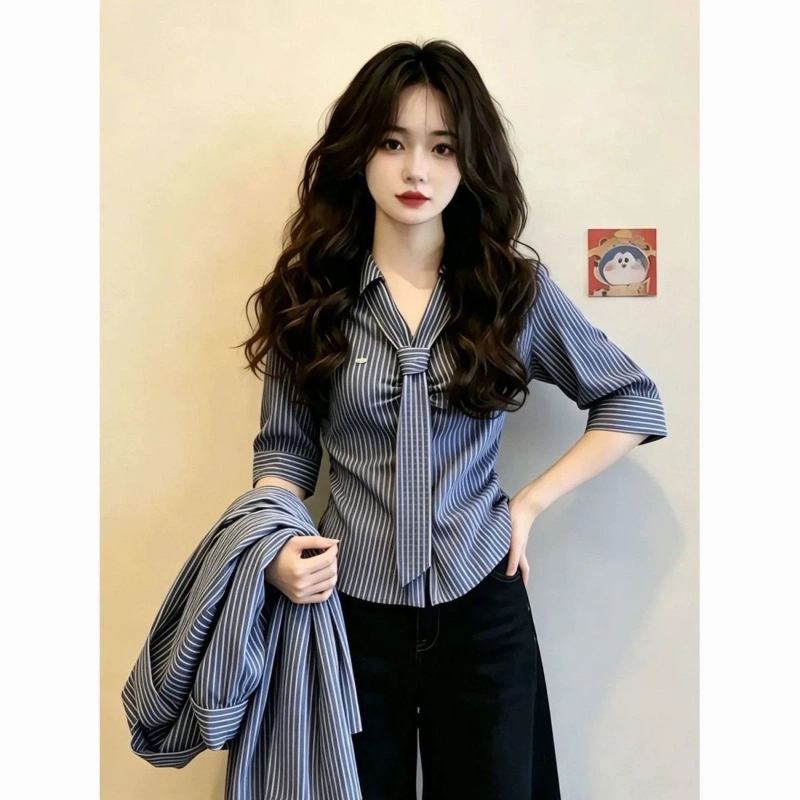 Blus Elegan Bergaris Ramping L - Vintage Collectible Buttons ulasan dan harga
