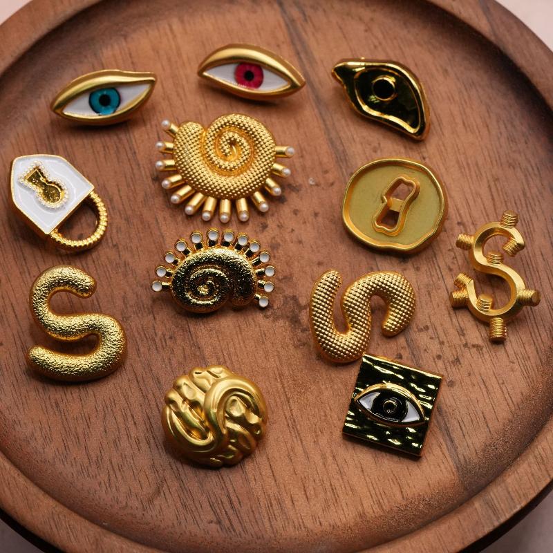 Kancing Logam Vintage Artistik - Vintage Collectible Buttons ulasan dan harga
